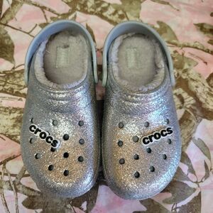 Crocs Faux Fur Lined Silver Glitter Girls Size J3